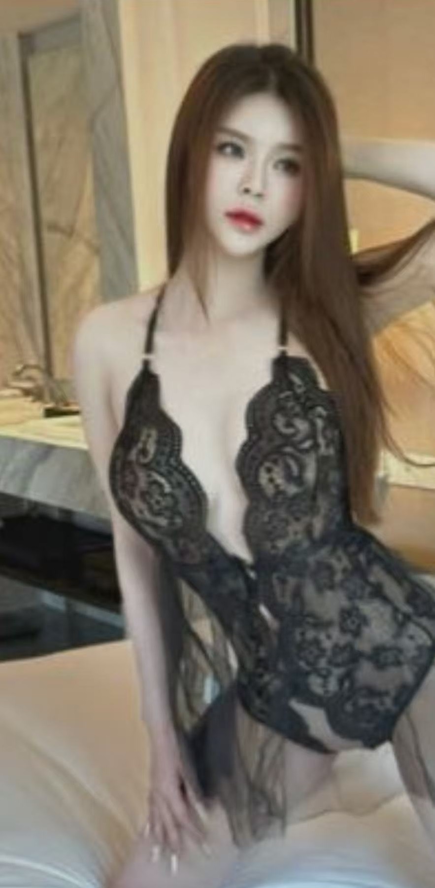 Annie - Vietnam - QQ Square (1).jpg