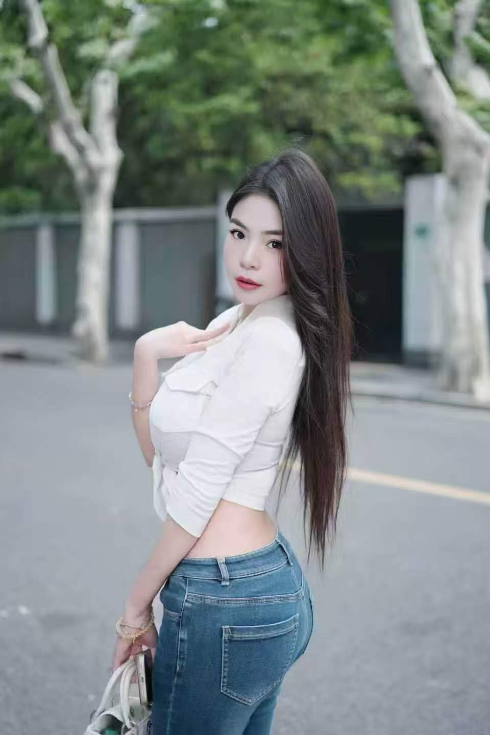 353ec0060a7da921e20e7f5cfbdbc9eb.jpg